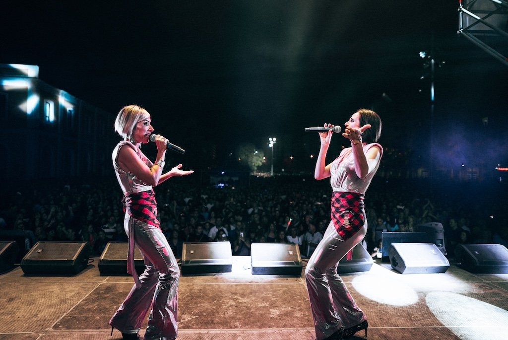 Deep Delay Management